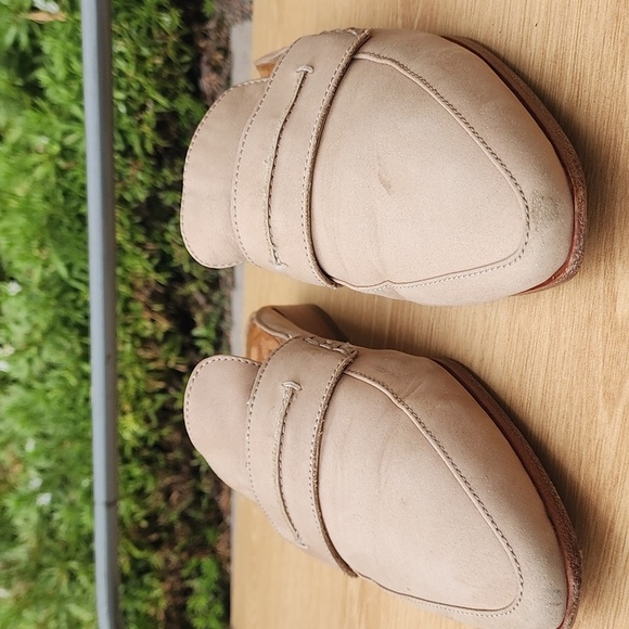 FRYE Ellie Tan/Beige Suede Mules Size 8.5 - Picture 2 of 14